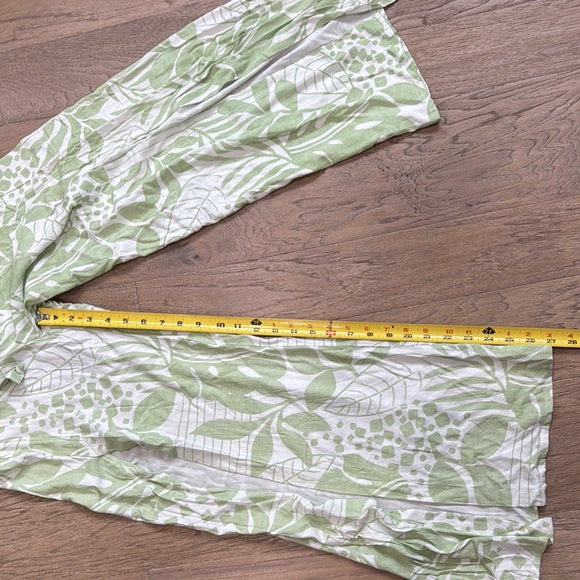 Shore Brand Leaf Print Wide-Leg Flow Pants Size Small - Picture 4 of 8